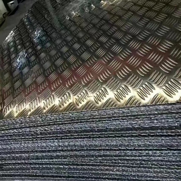 花纹铝板